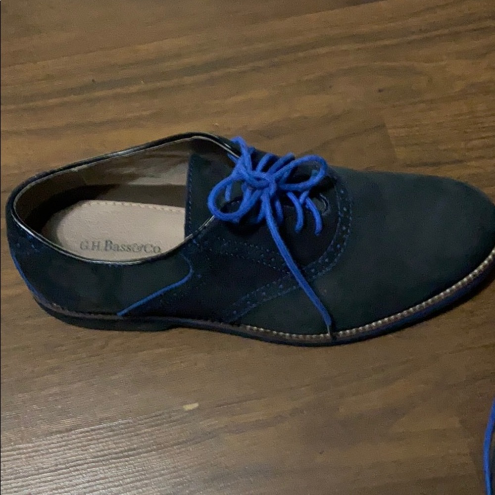 Shoes - Picture 2 of 2